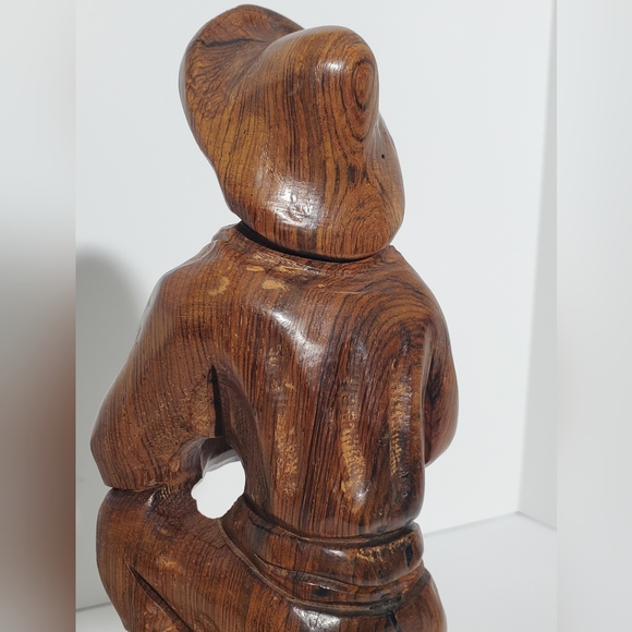 Vintage Exquisite Wood Handcarved Sculpture of a Cowboy with a Harmonica - Picture 7 of 10